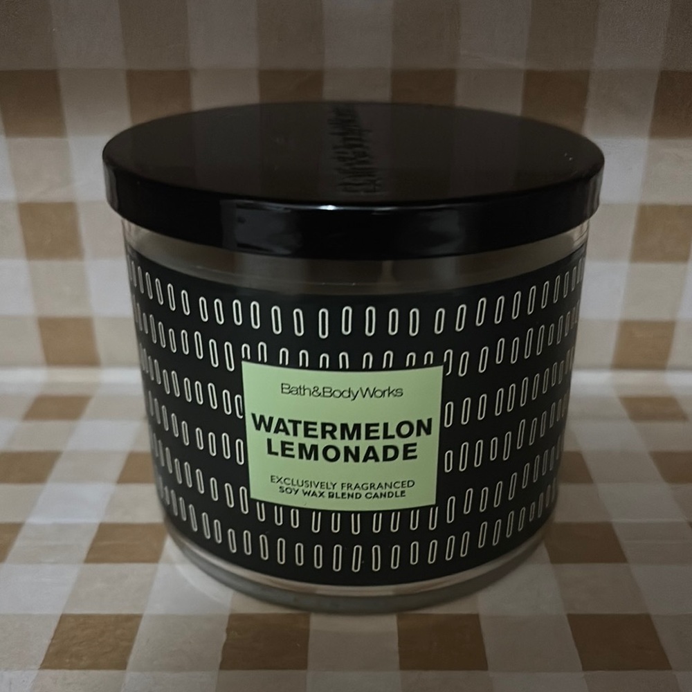 Bath & Body Works Watermelon Lemonade Candle - Black and Green
